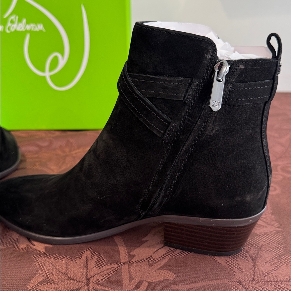 Sam Edelman Suede Leather Booties. Size 7 - Picture 9 of 15